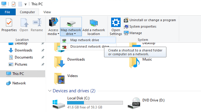Screenshot: In the This PC window, select Map network drive from the top menu.